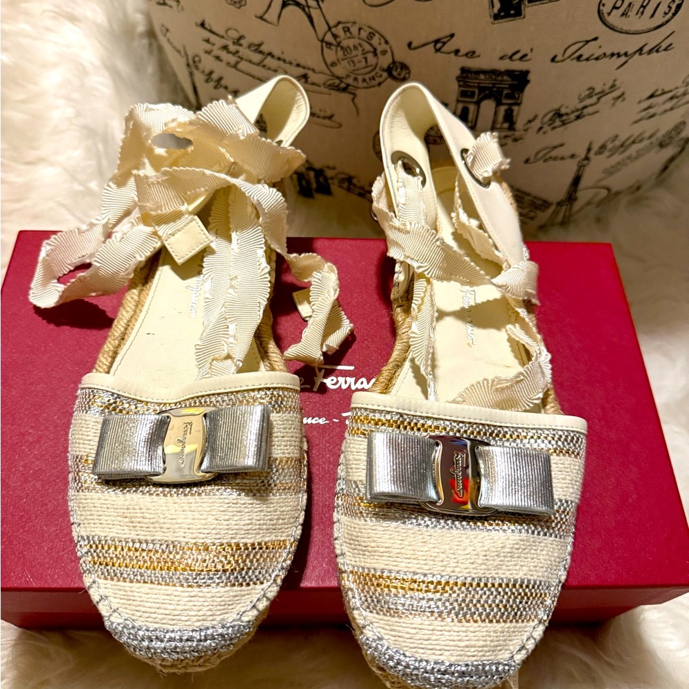 100% authentic Salvatore Ferragamo lace up espadrilles size 8